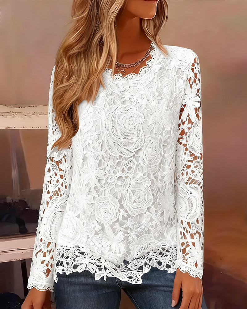 LUNE – Noir Lace Elegance Top