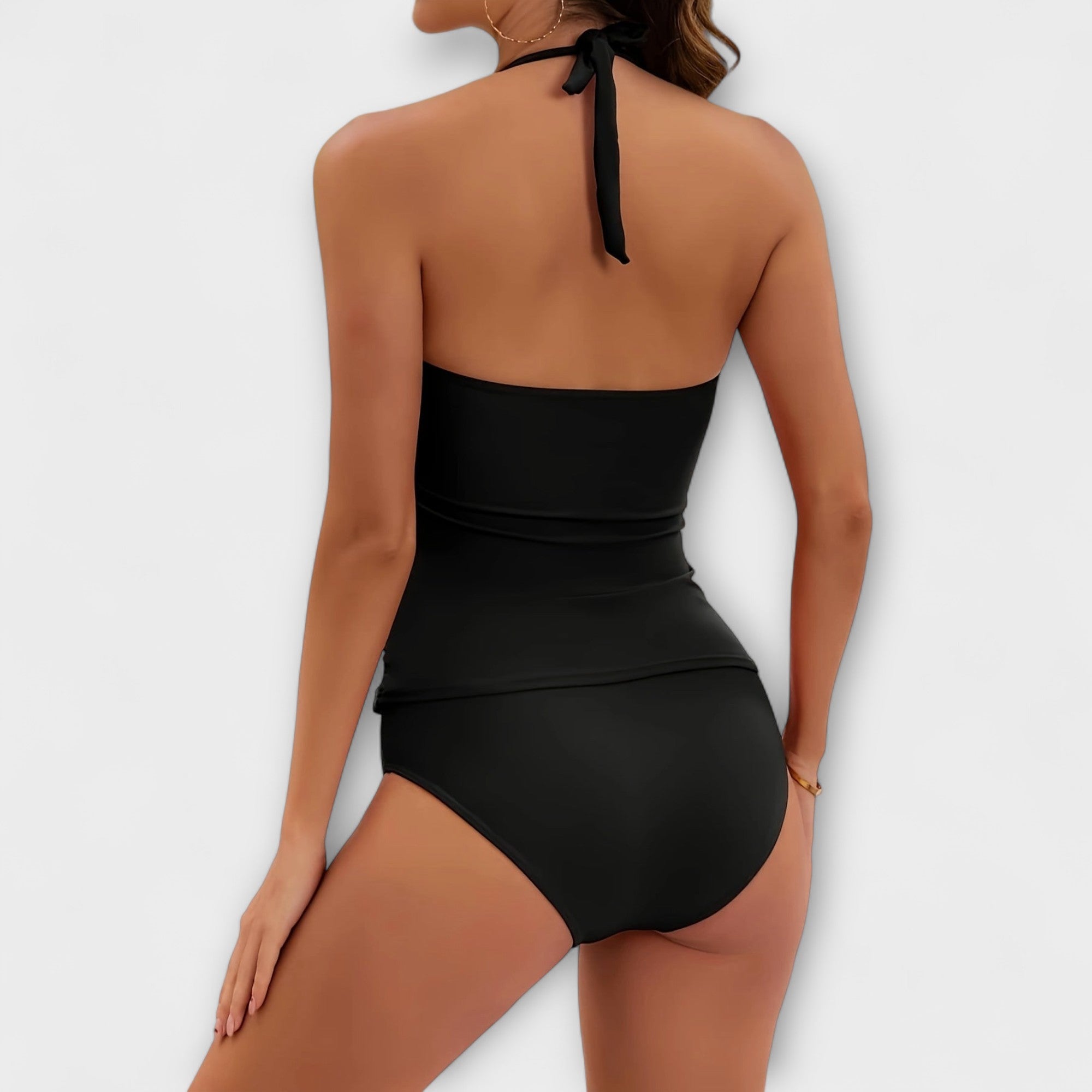 LUNE - Halter Chic Swimwear